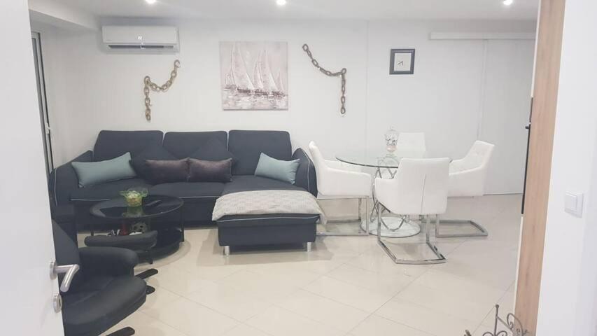 Apartman Stella 로바니스카 외부 사진