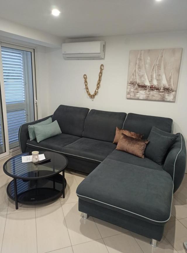 Apartman Stella 로바니스카 외부 사진